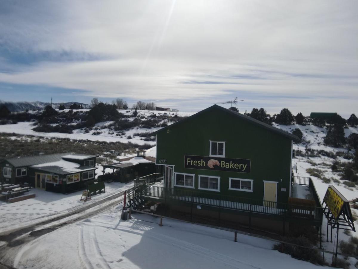 Bryce Sunset Inn パンギッ​​チ エクステリア 写真